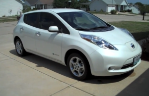 Nissan LEAF sales record